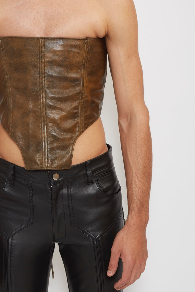 Amarradito: Leather Corset